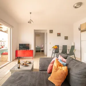 Apartment Penthouse In Downtown With Seaview, Iraklio